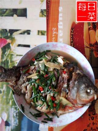 菜宝宝每日一菜：制作红烧鱼的做法步骤：10