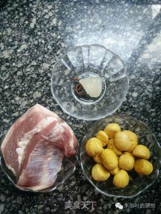 一锅香喷喷滴板栗烧肉的做法步骤：1