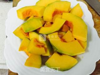 芝麻南瓜饼的做法步骤：2