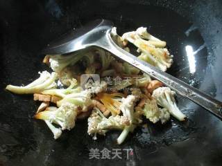 猪肉花菜煮粉丝的做法步骤：3