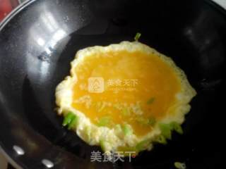尖椒炒鸡蛋的做法步骤：3