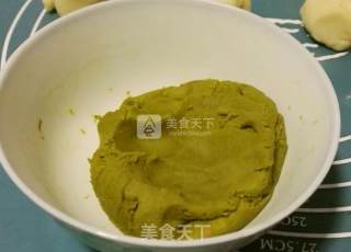 蛋黄酥的做法步骤：3