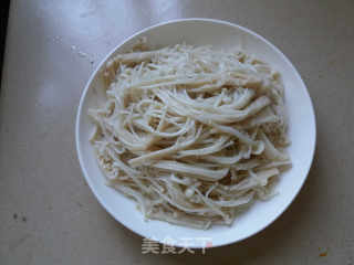 酱汁金针菇的做法步骤：3