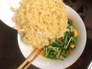 美味煎方便面的做法步骤：5