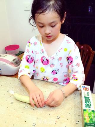 鲈鱼海苔蛋卷的做法步骤：11