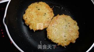 香煎土豆丝饼的做法步骤：4