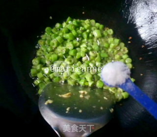 四季豆蛋炒饭的做法步骤：5
