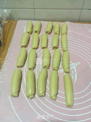 蛋黄酥的做法步骤：8