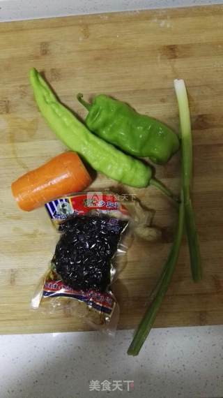 炒咸菜的做法步骤：1