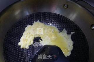 杭椒虾皮炒蛋的做法步骤：4