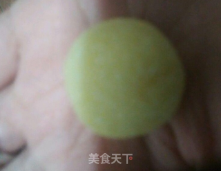 蛋黄椰丝球的做法步骤：10