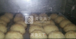 蛋黄椰丝球的做法步骤：13
