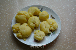 椒盐土豆的做法步骤：2
