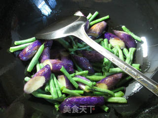 带豆炒茄子的做法步骤：4