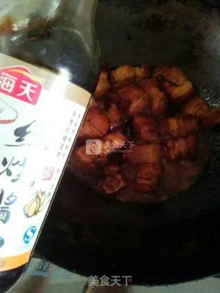 红烧肉烧土豆的做法步骤：4