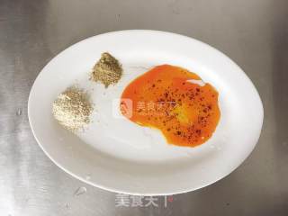 值得去尝试的一款烤小鱼——香辣烤小黄鱼的做法步骤：7
