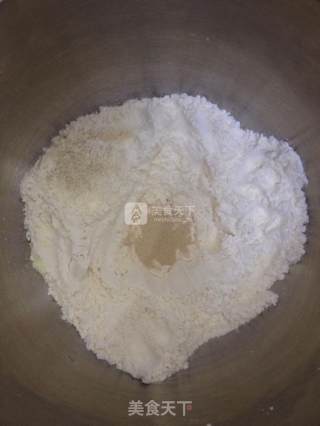 肉松小餐包的做法步骤：1