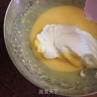 戚风蛋糕卷（小四卷）的做法步骤：5