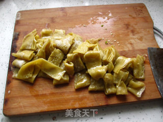 鲜花下的美食——百合蛋皮的做法步骤：7