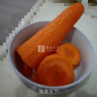 胡萝卜骨汤生菜粥的做法步骤：2