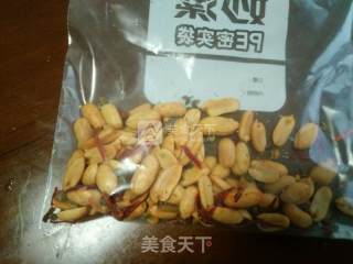 凉拌蒜香香菜花生碎的做法步骤：5