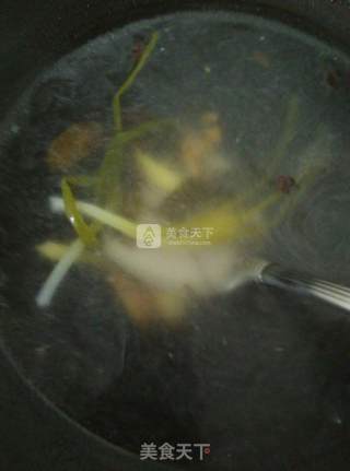 简易版梅菜扣肉的做法步骤：1