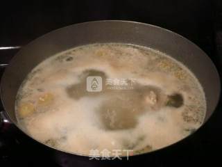 西柚茶排骨的做法步骤：1