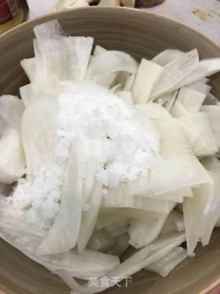 爽脆萝卜酸的做法步骤：4