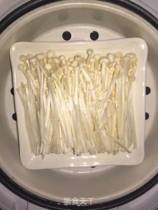 剁椒金针菇的做法步骤：3