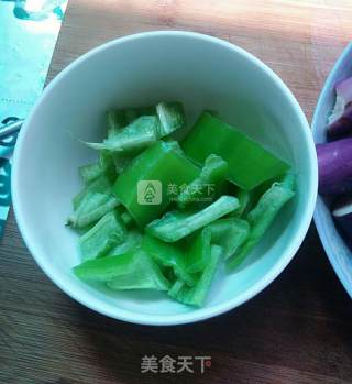 红烧茄子的做法步骤：1