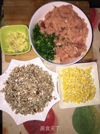 猪肉香菇玉米云吞的做法步骤：5