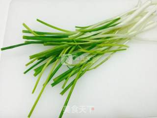 葱花饼的做法步骤：2