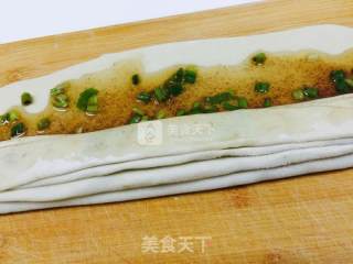 葱花饼的做法步骤：9