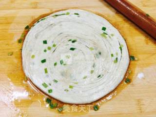 葱花饼的做法步骤：12