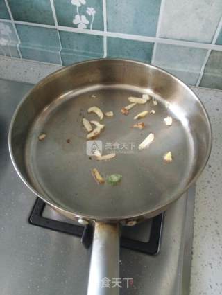 酸辣鱼翅的做法步骤：2
