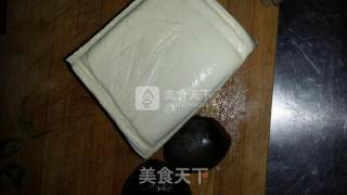 香辣皮蛋豆腐的做法步骤：1