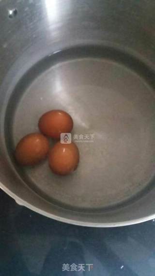 当归红糖煮鸡蛋的做法步骤：1