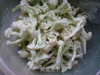 番茄炒花菜的做法步骤：3