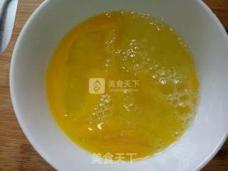 葱炒鸡蛋的做法步骤：1