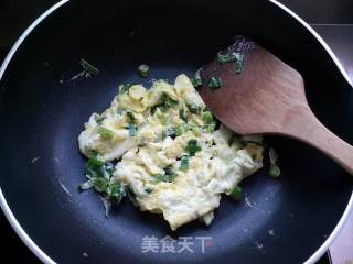葱炒鸡蛋的做法步骤：5