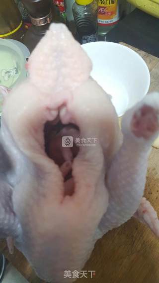 盐焗鸡的做法步骤：3