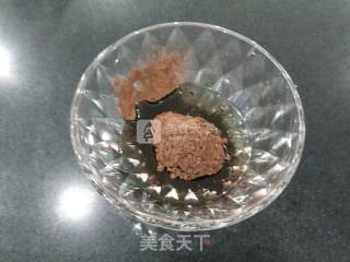 长颈鹿蛋糕卷的做法步骤：2