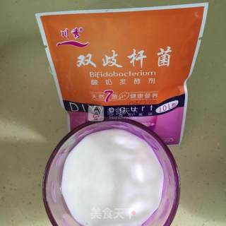 蓝莓酸奶芝士慕斯的做法步骤：5