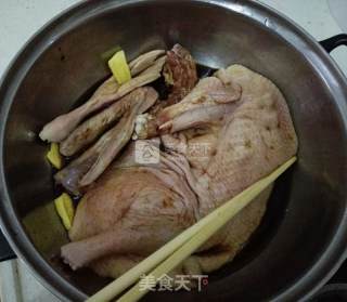 简单美味酱焖鸭的做法步骤：3