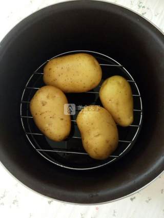 奶香土豆泥的做法步骤：1