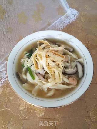 营养虾仁鸡蛋面的做法步骤：6
