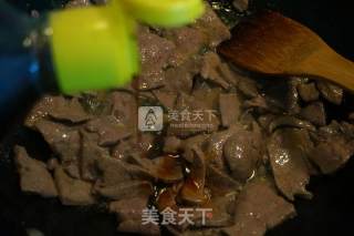 尖椒胡萝卜炒猪肝的做法步骤：10