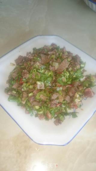 牛肉拌香菜（香菜爱好者）的做法步骤：4