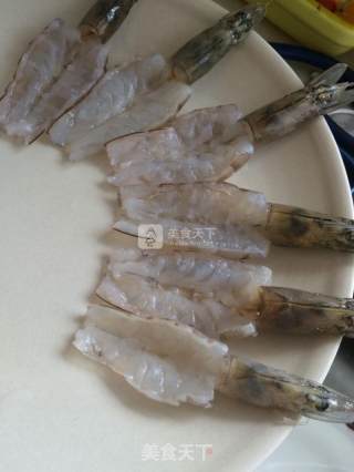 蒜蓉粉丝开背虾的做法步骤：3