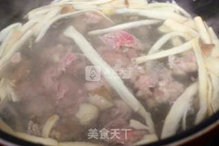 杏鲍菇牛肉粉的做法步骤：6